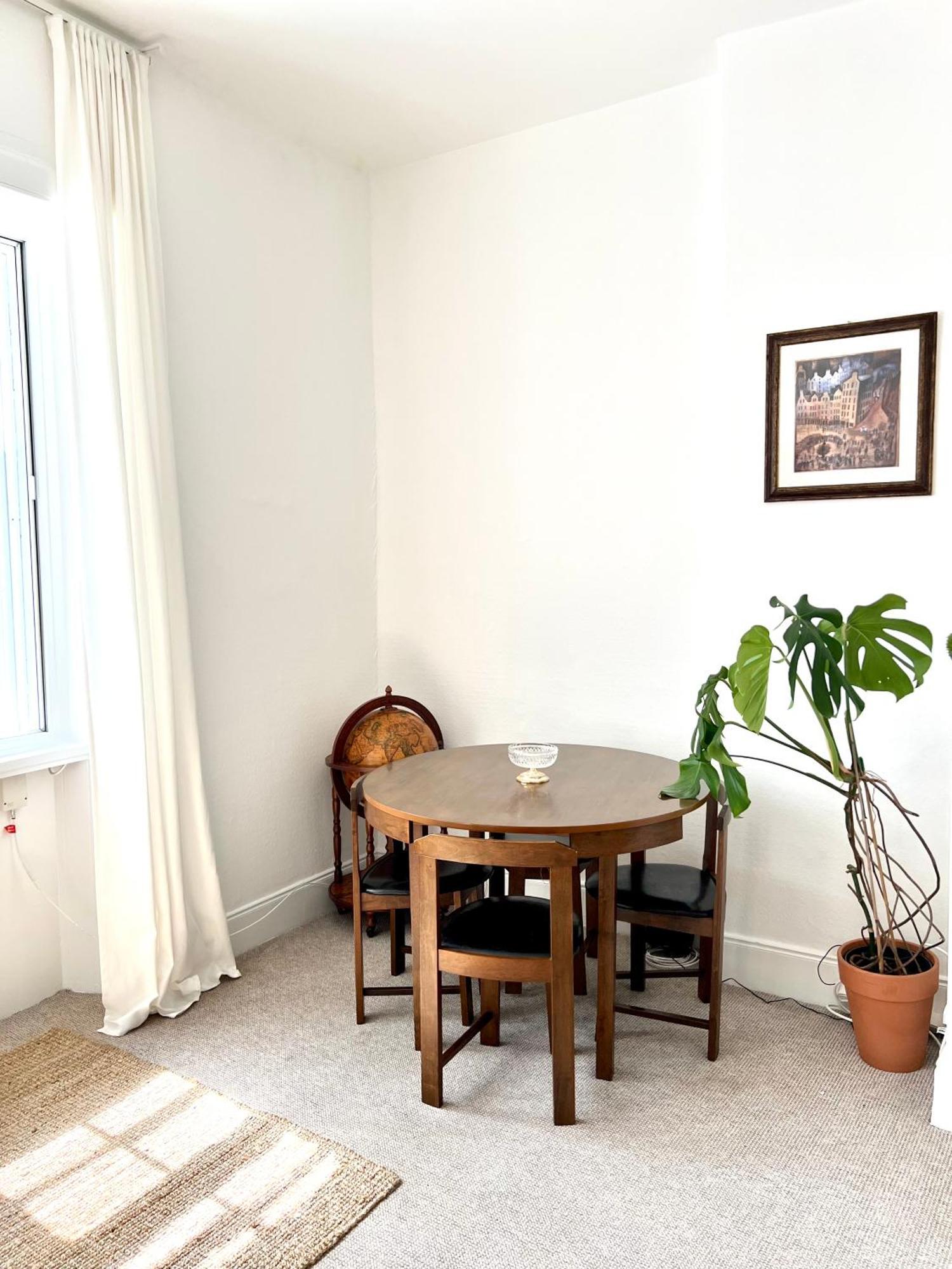 Bright Old Town City Centre Apartment Единбург Екстер'єр фото