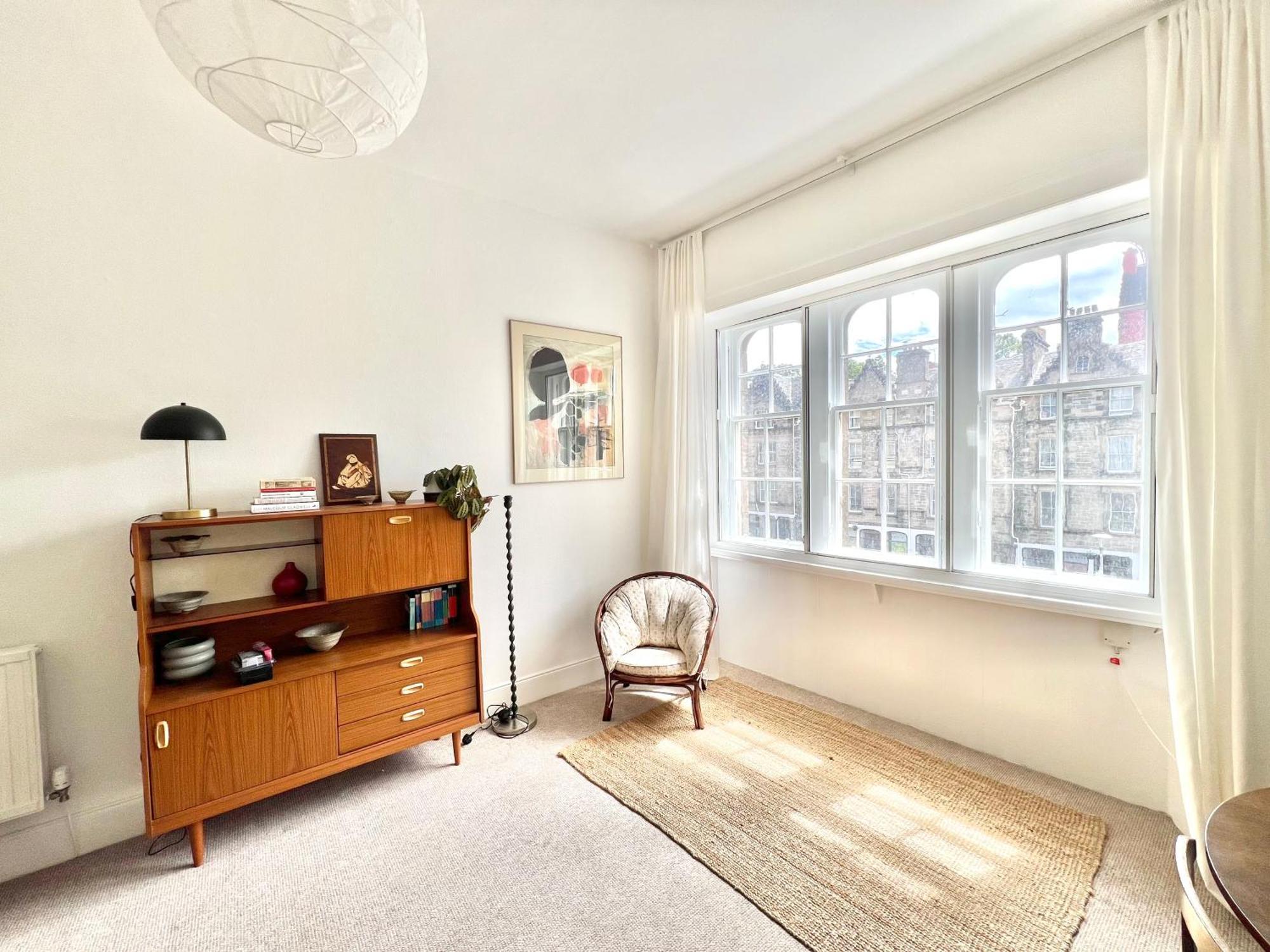 Bright Old Town City Centre Apartment Единбург Екстер'єр фото